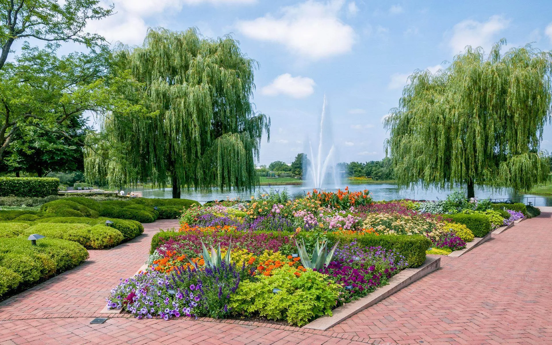 Winnetka, Illinois luxury real estate