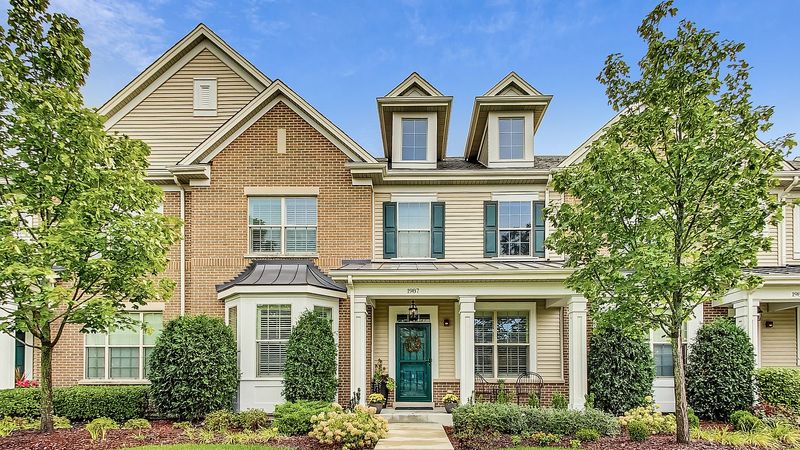 Featured image for luxurious-townhome-living-glenviews-westgate-neighborhood