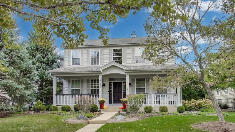 1735 Patrior Blvd front of home view