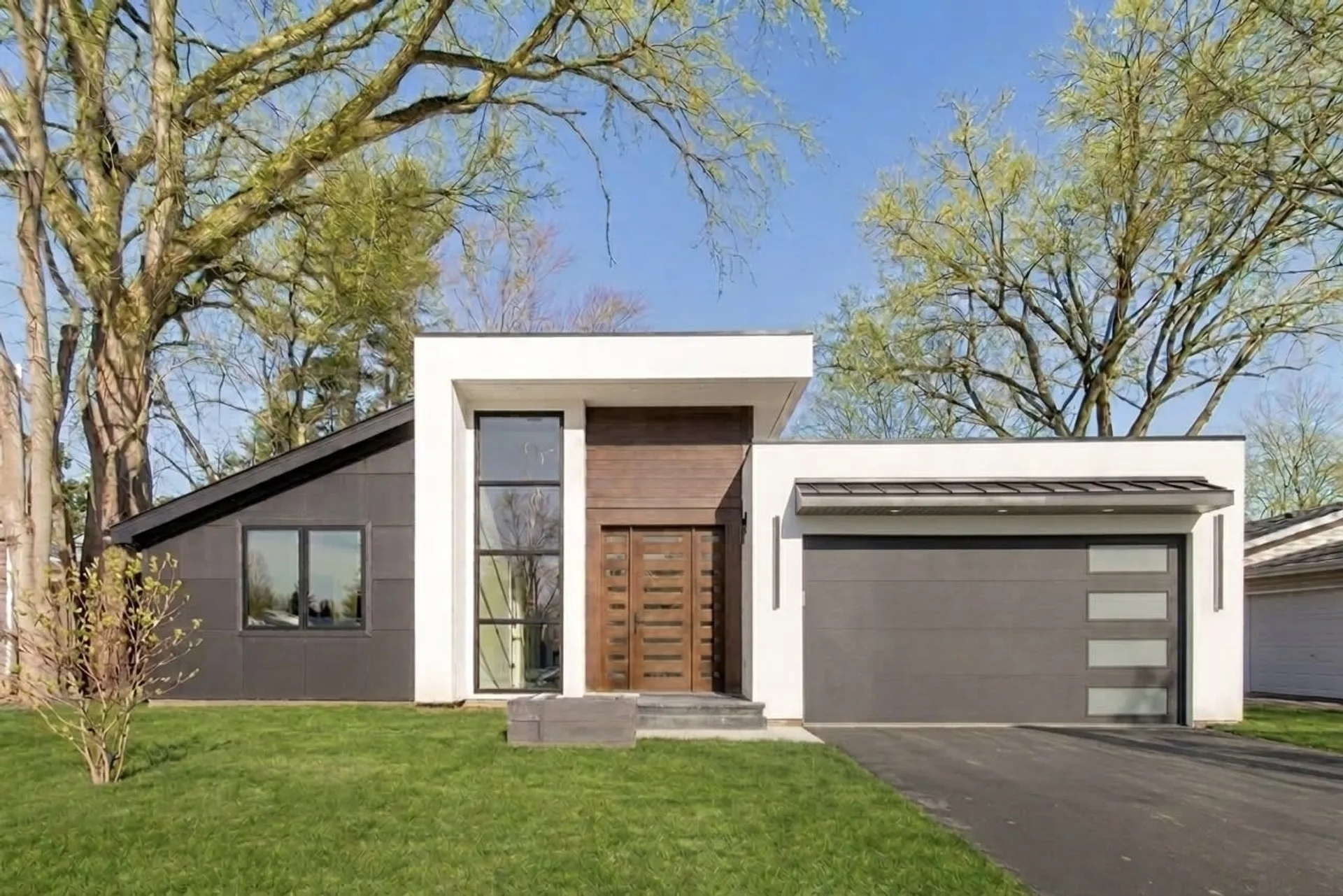 2238 Prairie Street